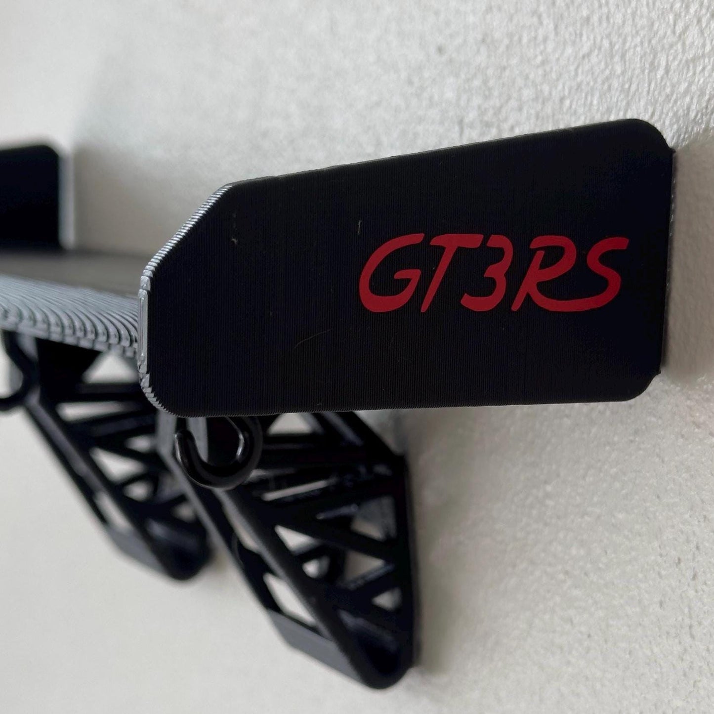 GT3 RS Spoiler Key Holder – Motorsport-Inspired Wall Mount for Car Enthusiasts